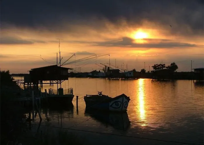 A 100 Mt Dal Mare E Dal Centro アパート