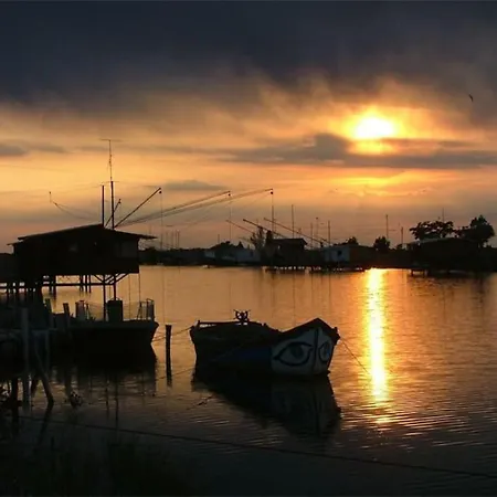 A 100 Mt Dal Mare E Dal Centro 아파트