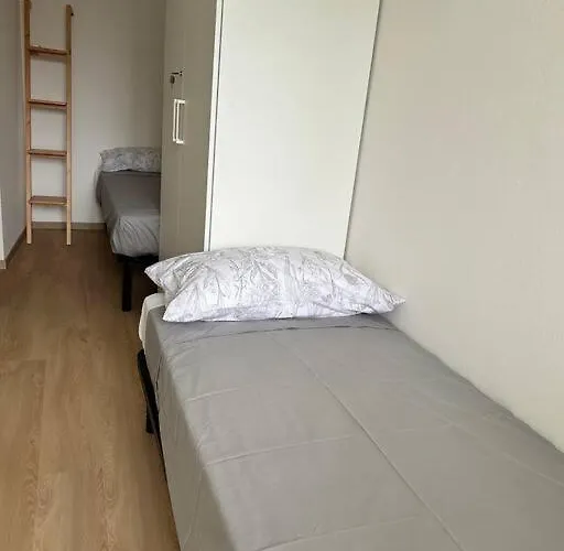 A 100 Mt Dal Mare E Dal Centro * 리도 델리 에스텐시